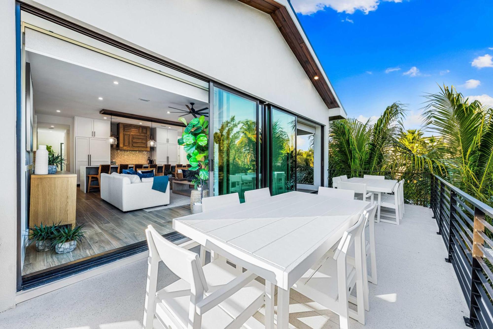 Las Palmas Siesta Key Exterior photo