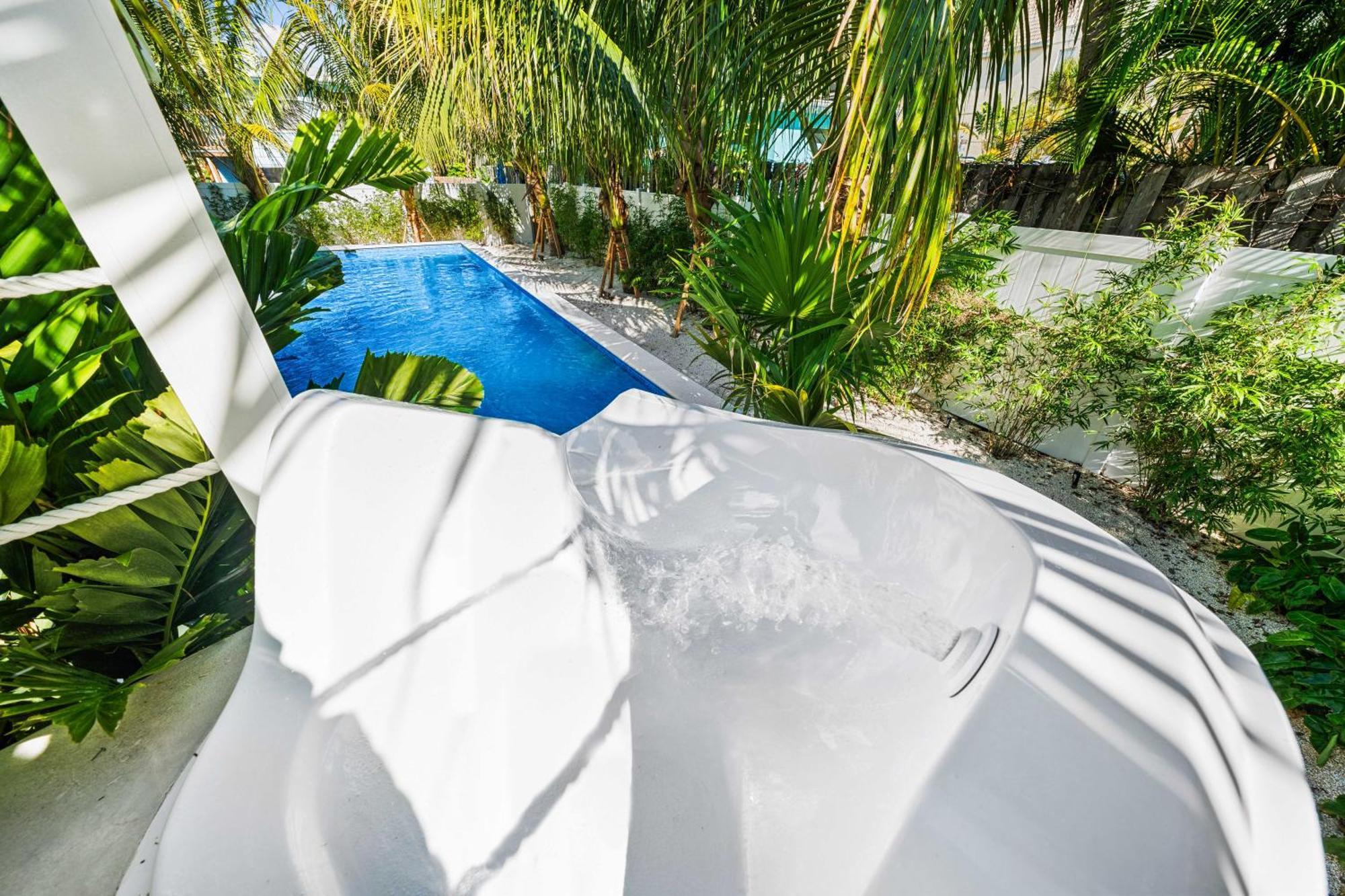 Las Palmas Siesta Key Exterior photo