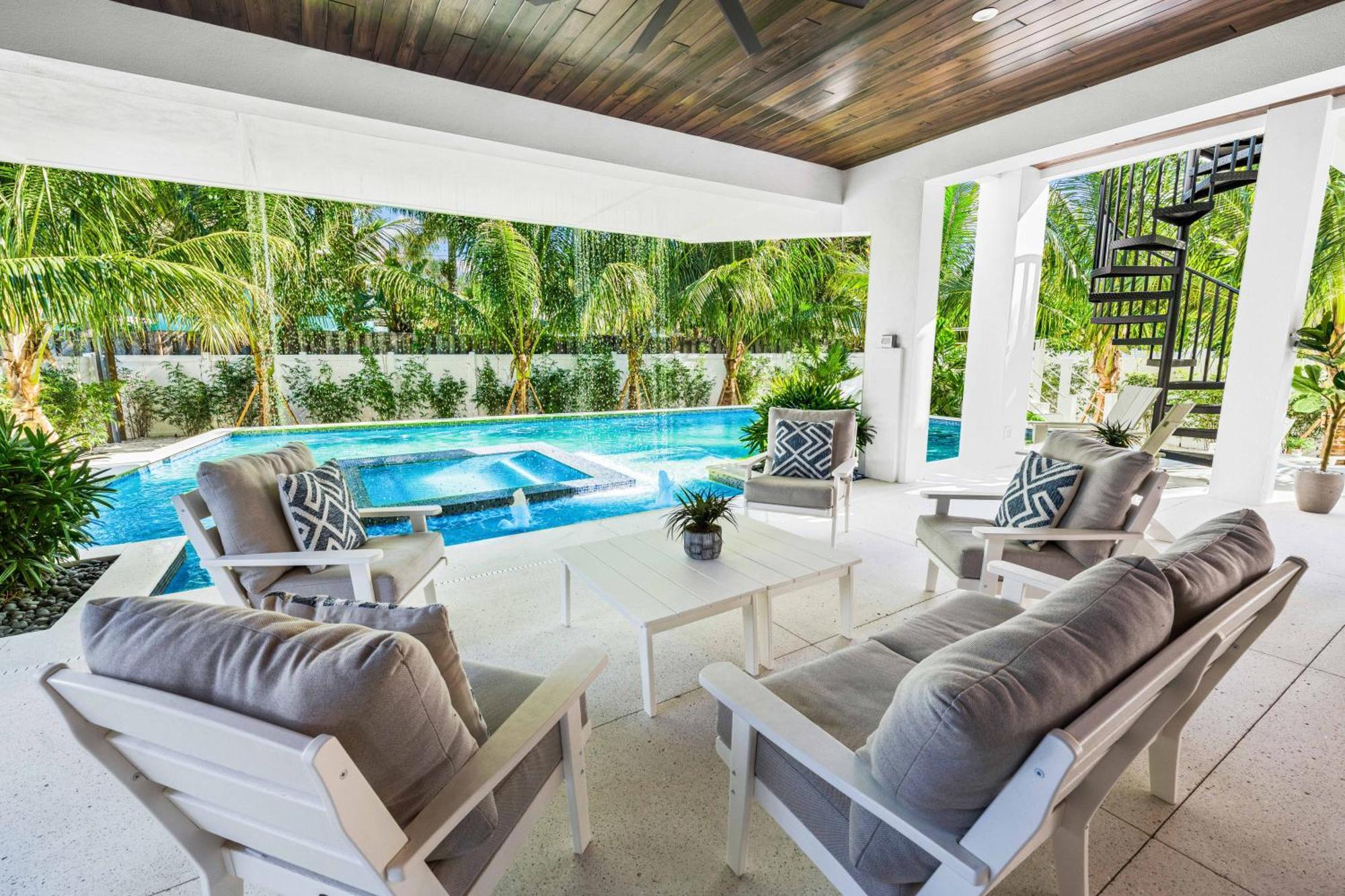 Las Palmas Siesta Key Exterior photo